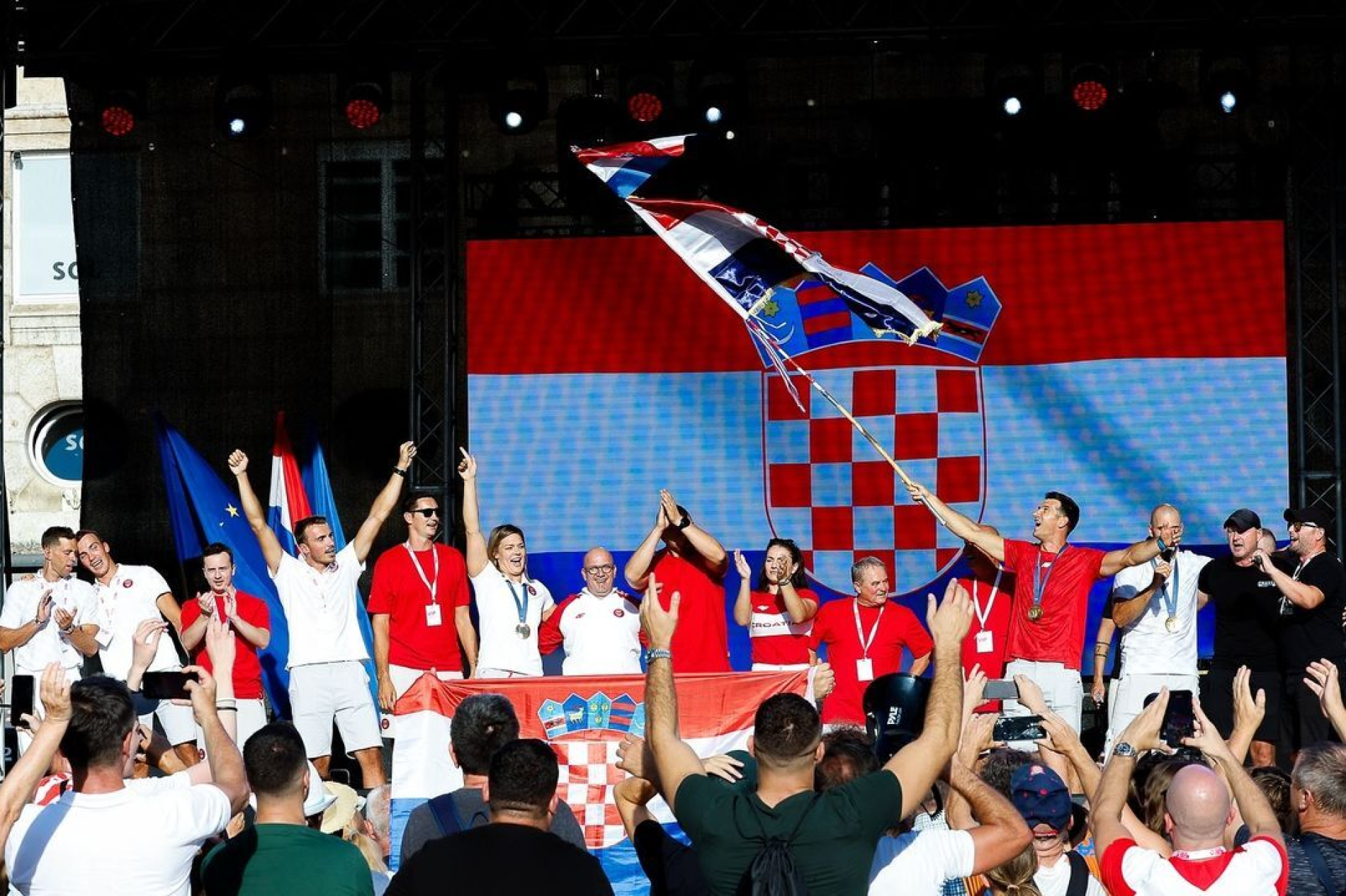 HRVATSKI OLIMPIJSKI ODBOR