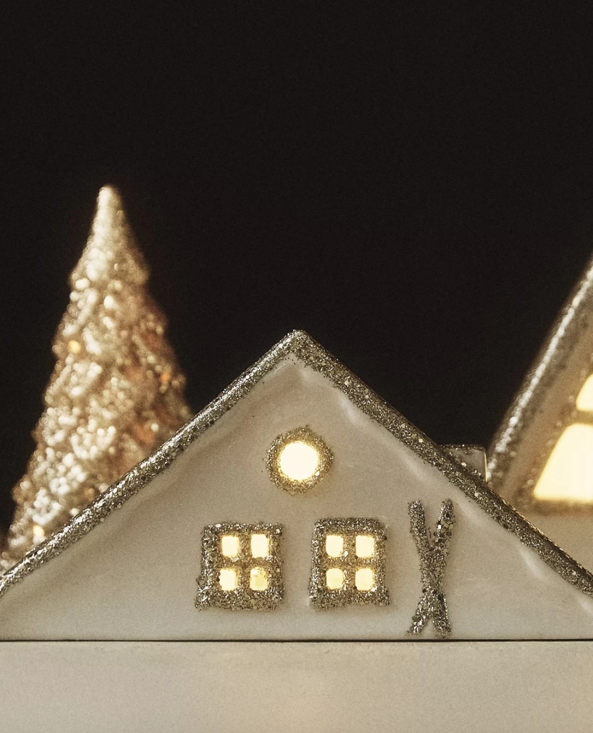 Božićni evergreen: Ovo su najslađe ukrasne kućice za pravi božićni ugođaj