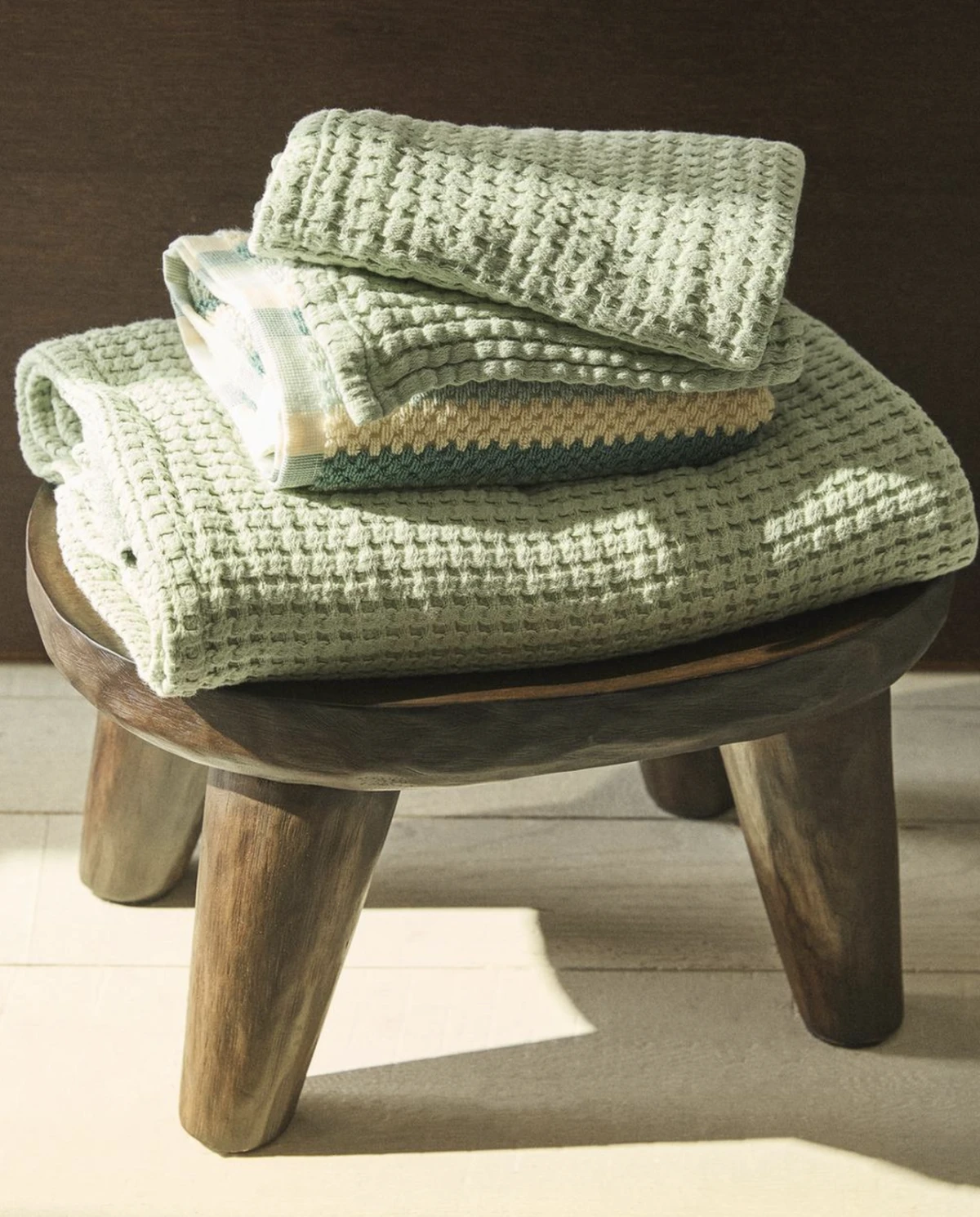 ZARA HOME PAMUČNI KUPAONSKI RUČNIK WAFFLE TEKSTURE, PRIJE 7,19 € - 15,19 €, SADA 5,99 € - 12,99 €