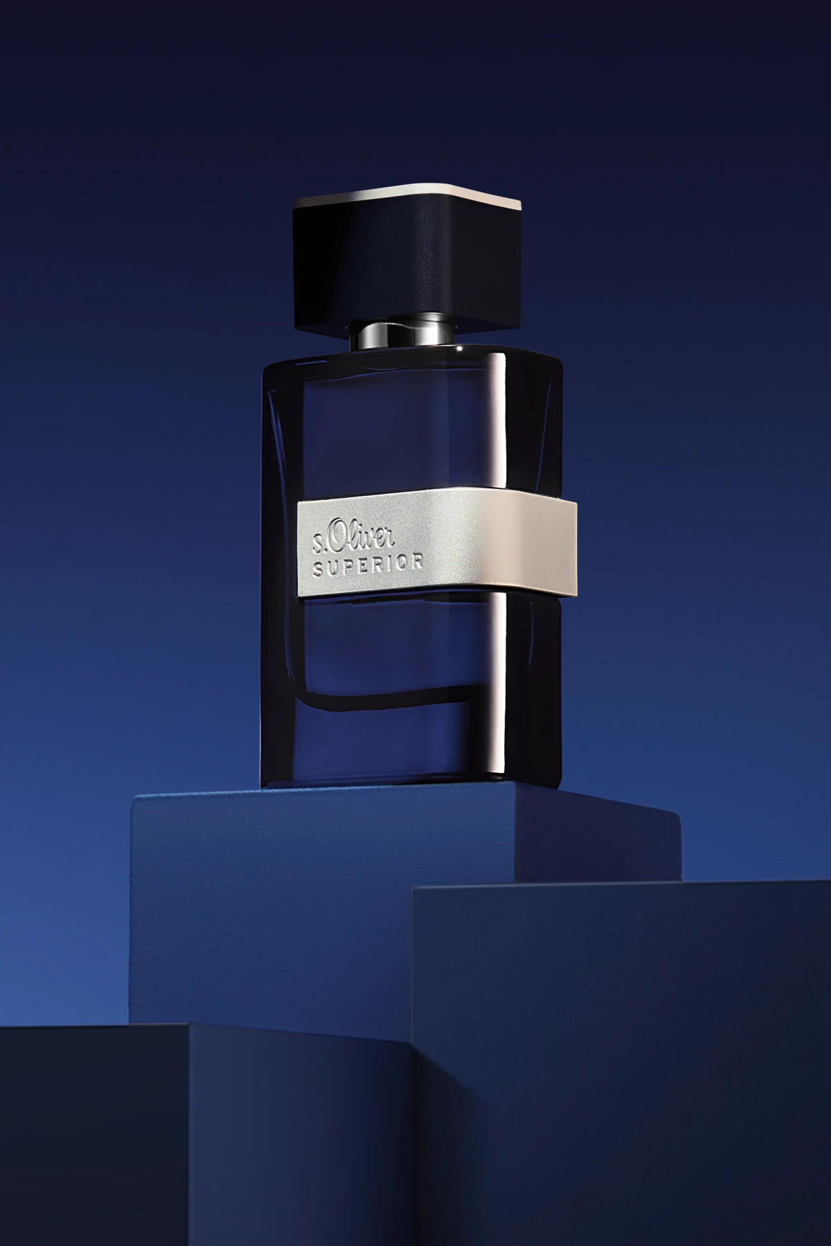 s.Oliver Superior Intense Blue.