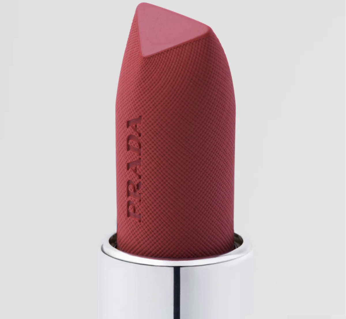 Monochrome Hyper Matte https://www.prada.com/eu/en/p/prada-monochrome-hyper-matte-lipstick/1A2001_2IAE_FB015_P_OOO