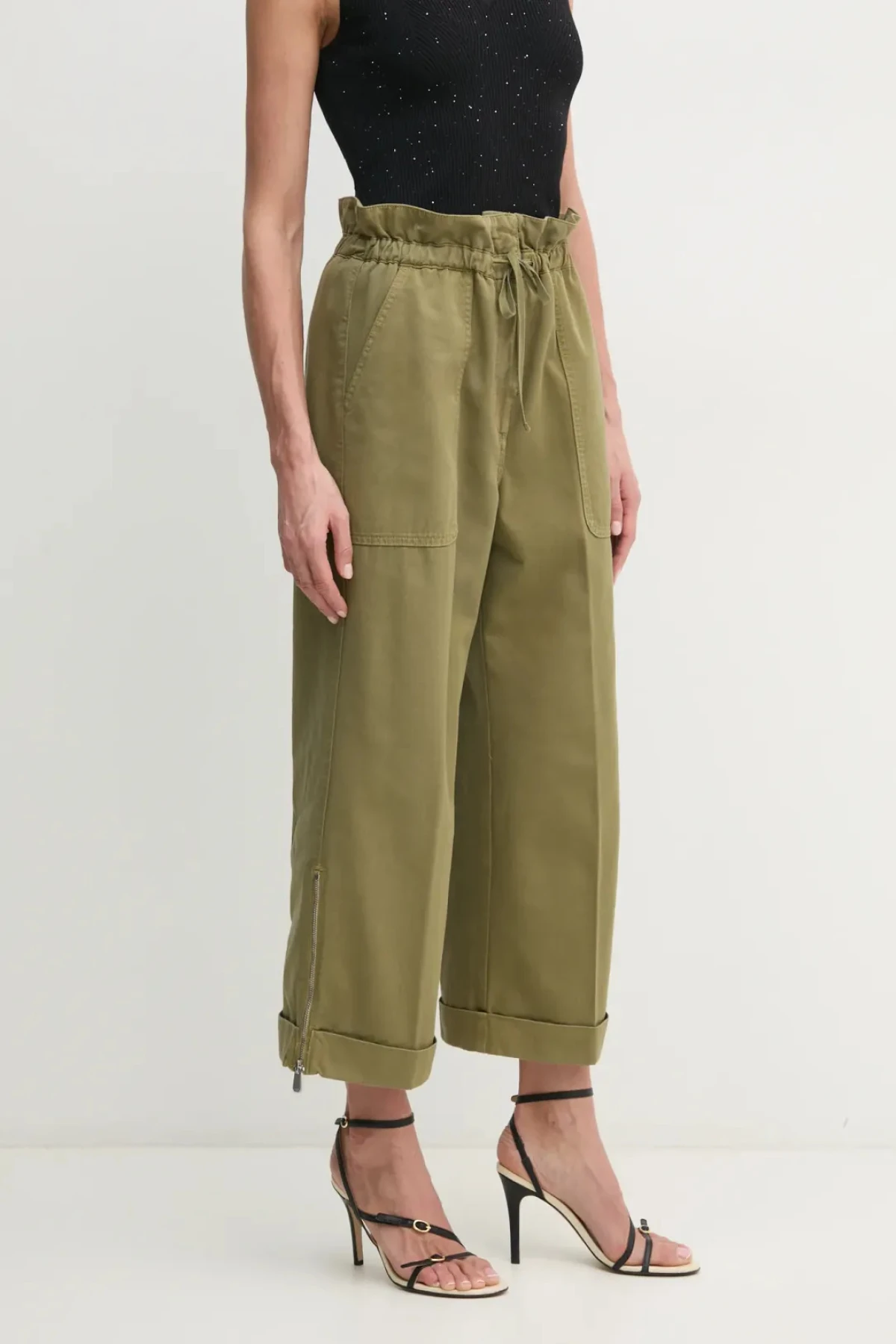 pinko pamučne hlače 259,90 eur 