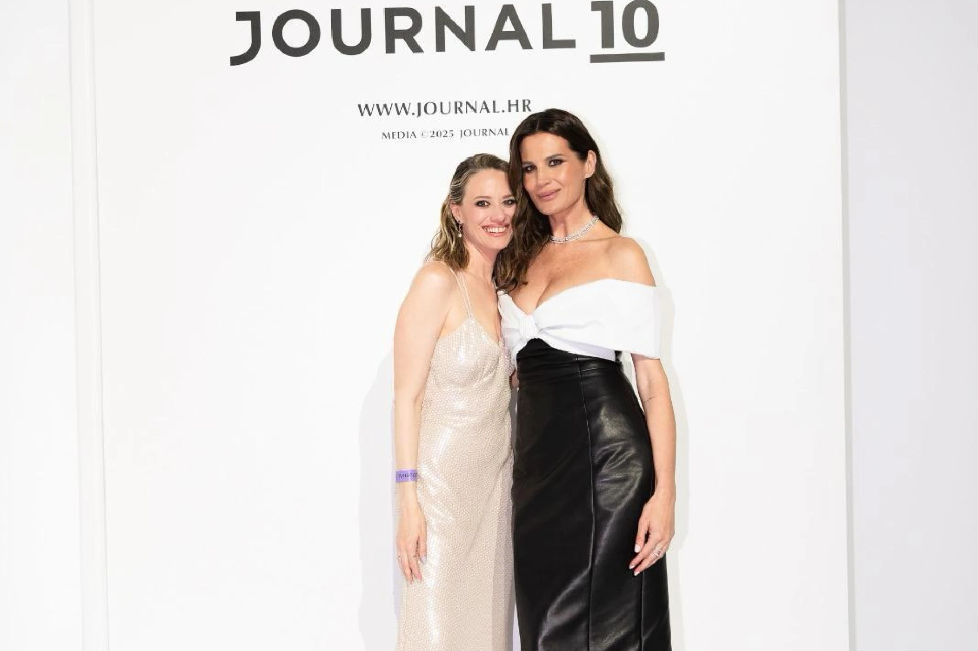 Jelena Veljača i Iva Radić