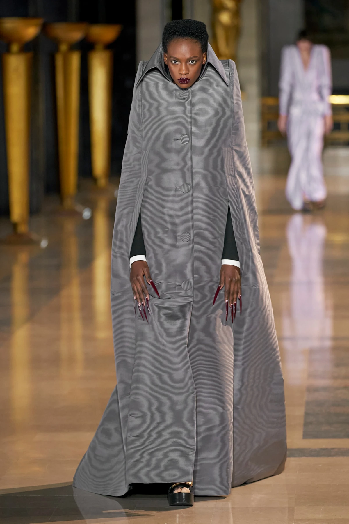 Viktor & Rolf ss22 couture