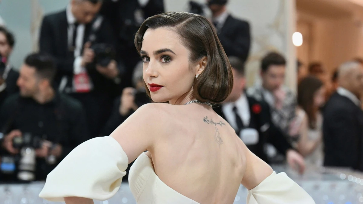 Lily Collins