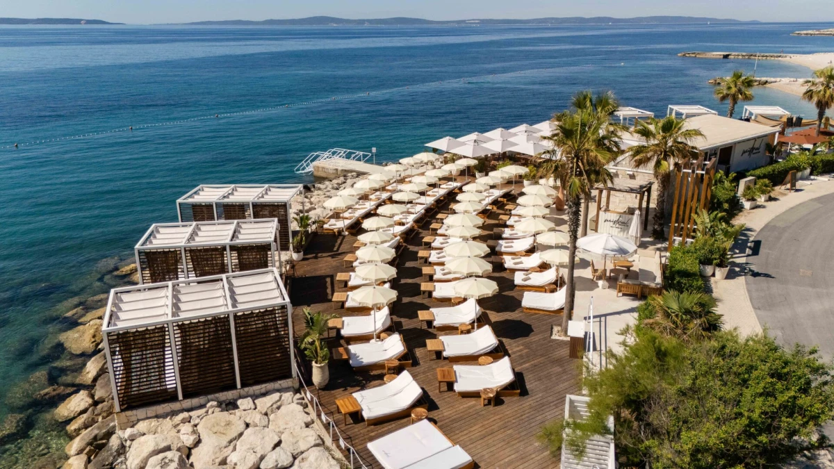 mistral beach club