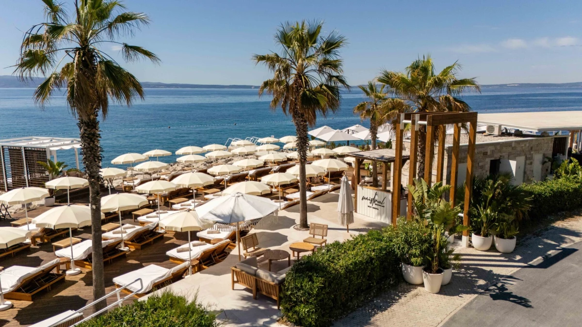 mistral beach club