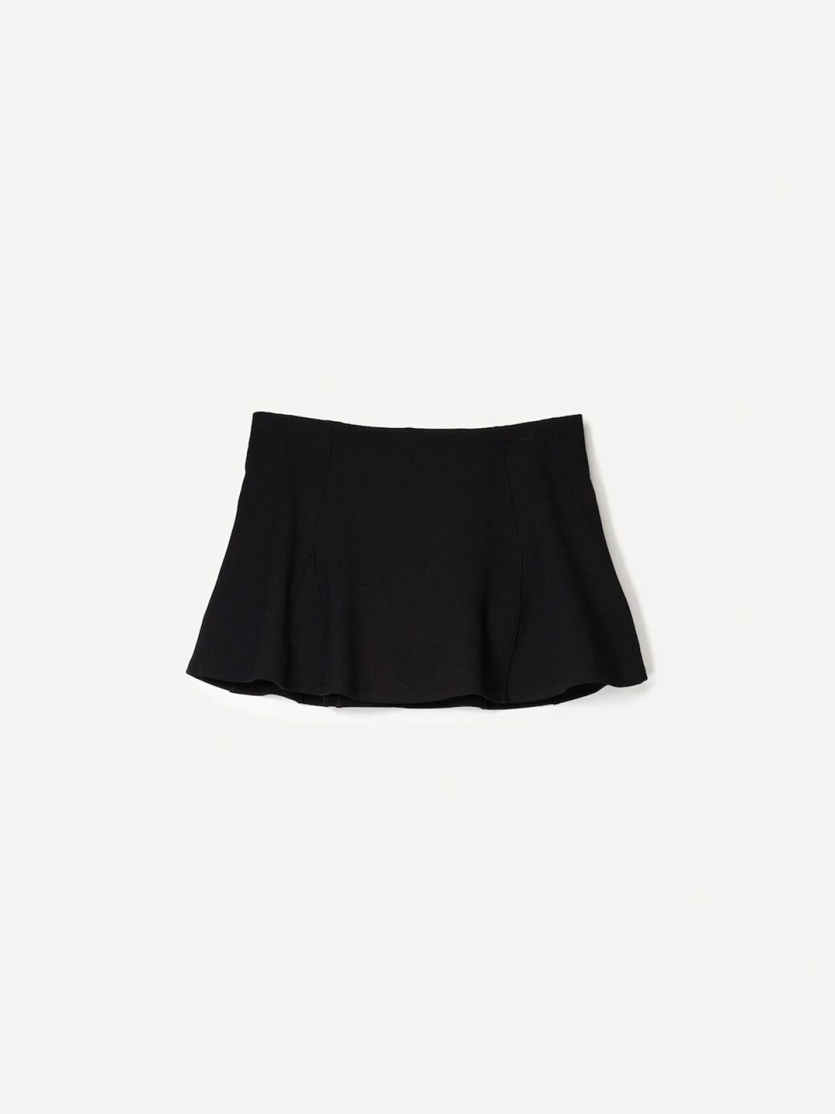mini crna suknja 15,90 eur 