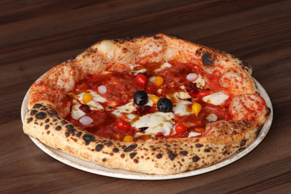 pizza re nduja