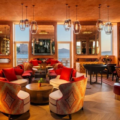 alfred's bar
