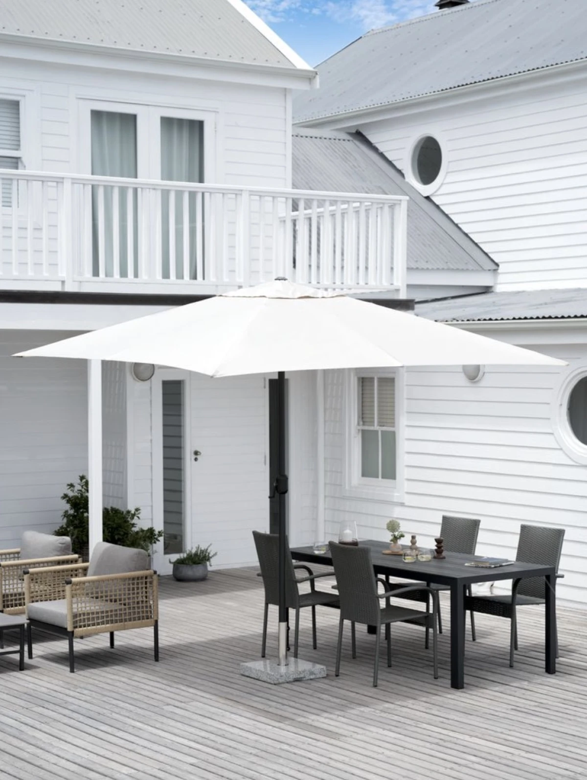 jysk Suncobran FARUM, prije 84,99 € /kom, sada 65,- € /kom