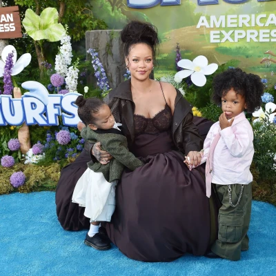 Rihanna, Riot i Rza