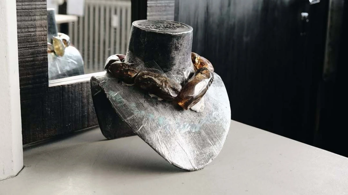 Razgovarali smo s Karlom Moniesom, danskim dizajnerom čiji unikatni nakit nose neke od najvećih svjetskih zvijezda