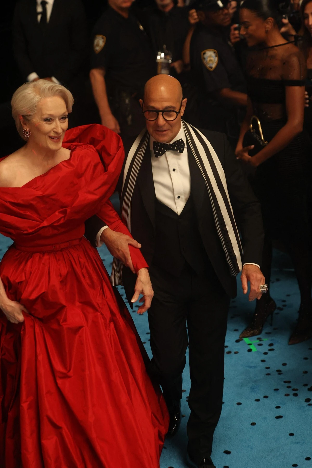 Meryl Streep i Simone Ashley zablistale u gala haljinama na snimanju filma Vrag nosi Pradu 2