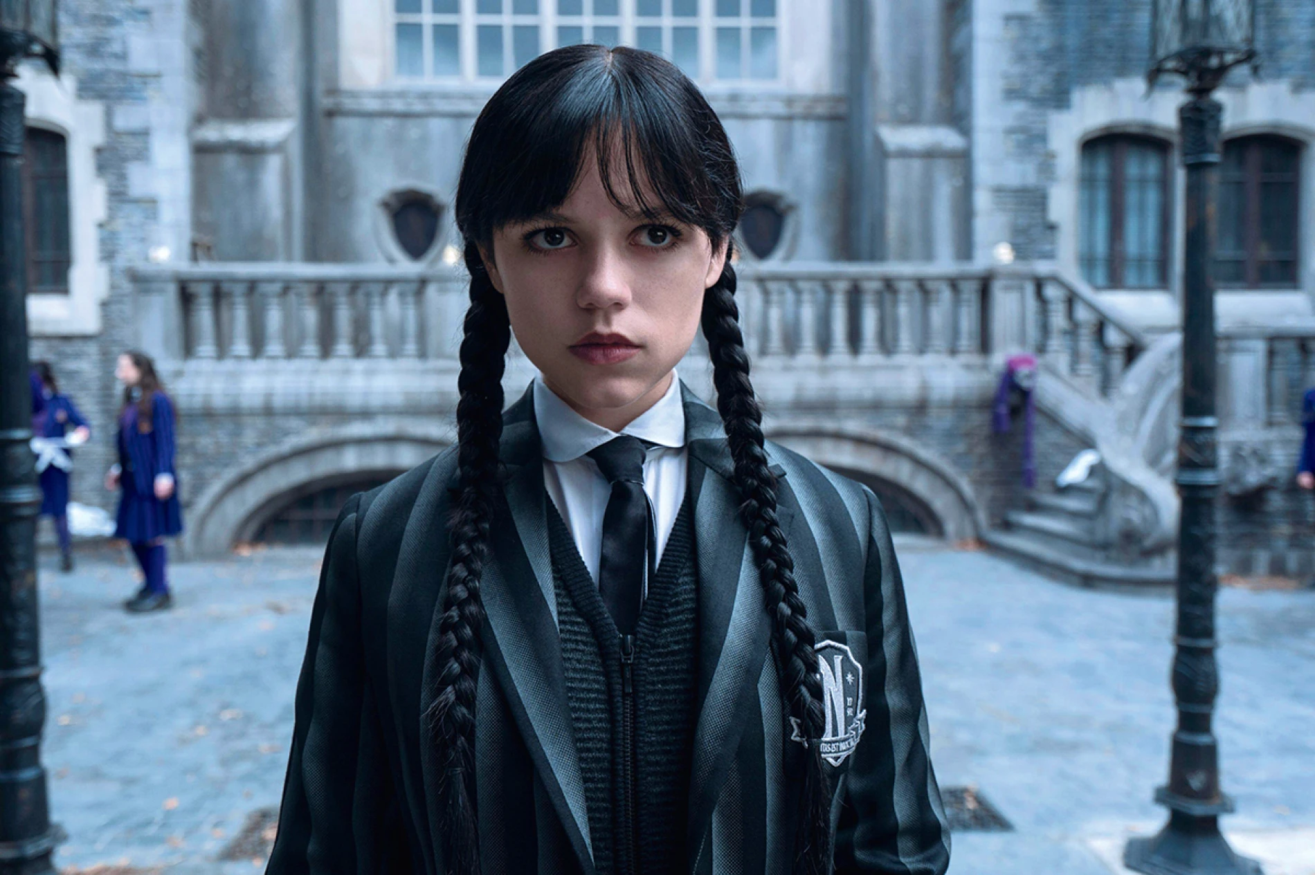 Fenomen Wednesday Addams: Kako je najhladnija tinejdžerka postala anti-junakinja svoje generacije?