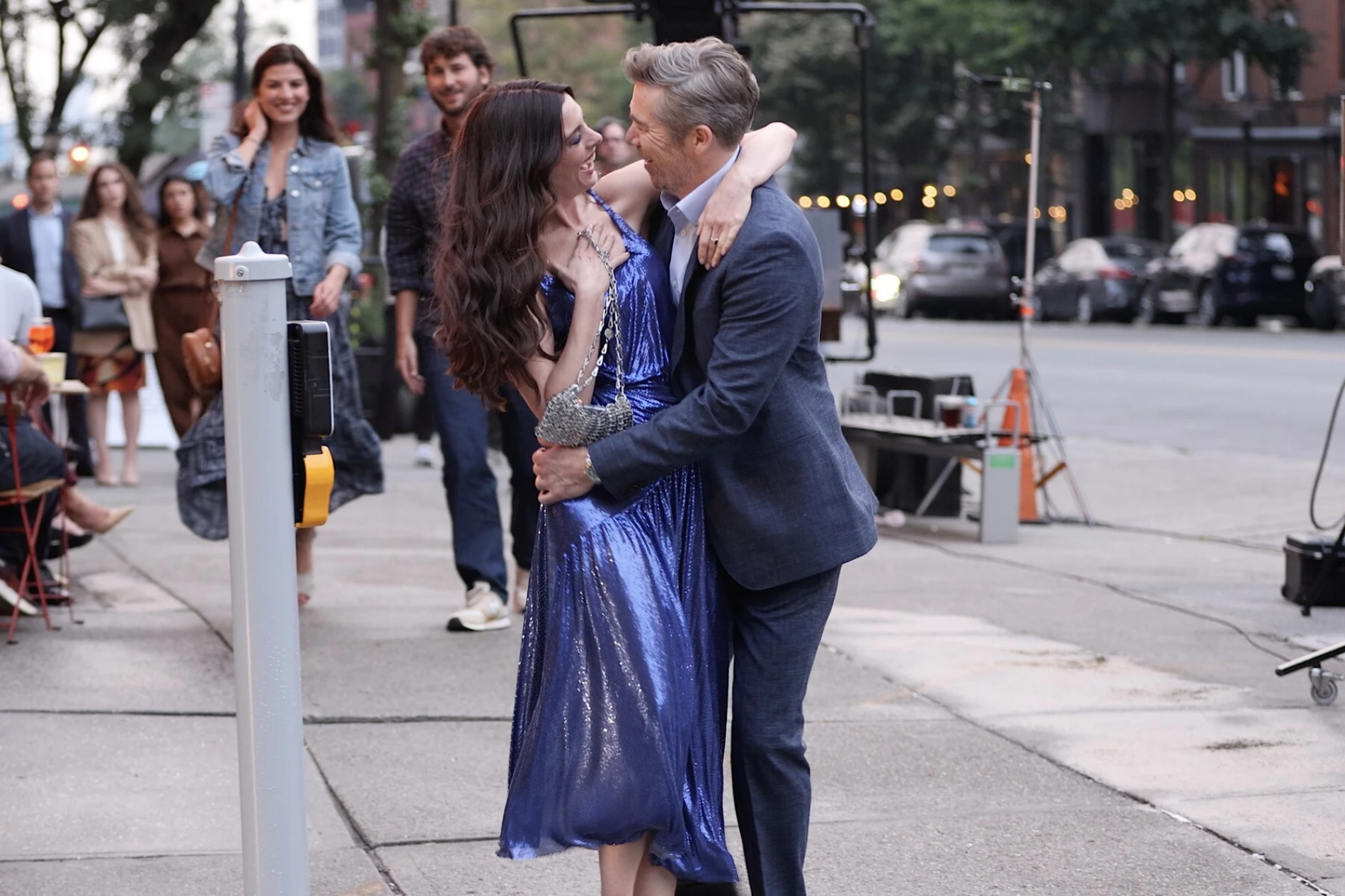 Tko je šarmantni muškarac Andy Sachs? Sve o novom filmskom paru koji je osvojio set