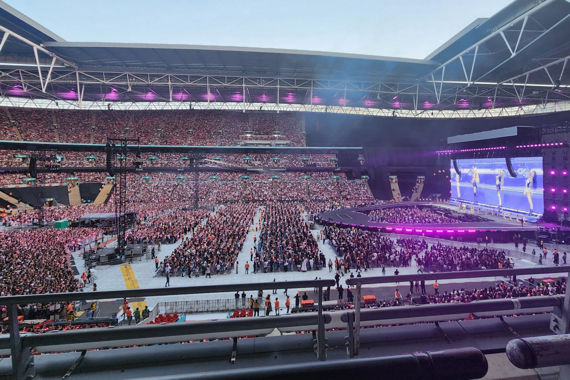 K-Pop grupa BLACKPINK je sinoć ispisala povijest na Wembleyu