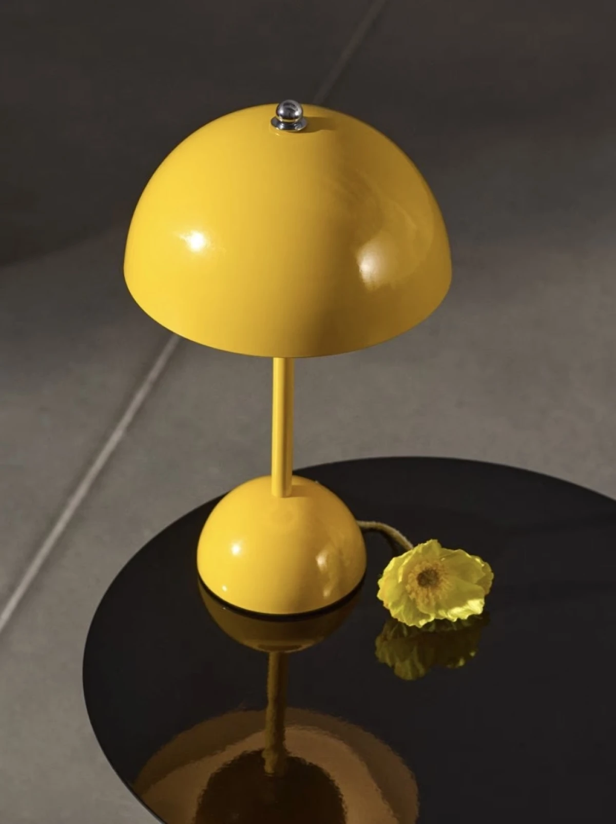 Stolne lampe će ovu jesen učiniti posebno ugodnom - Sinsay ima odličan izbor!