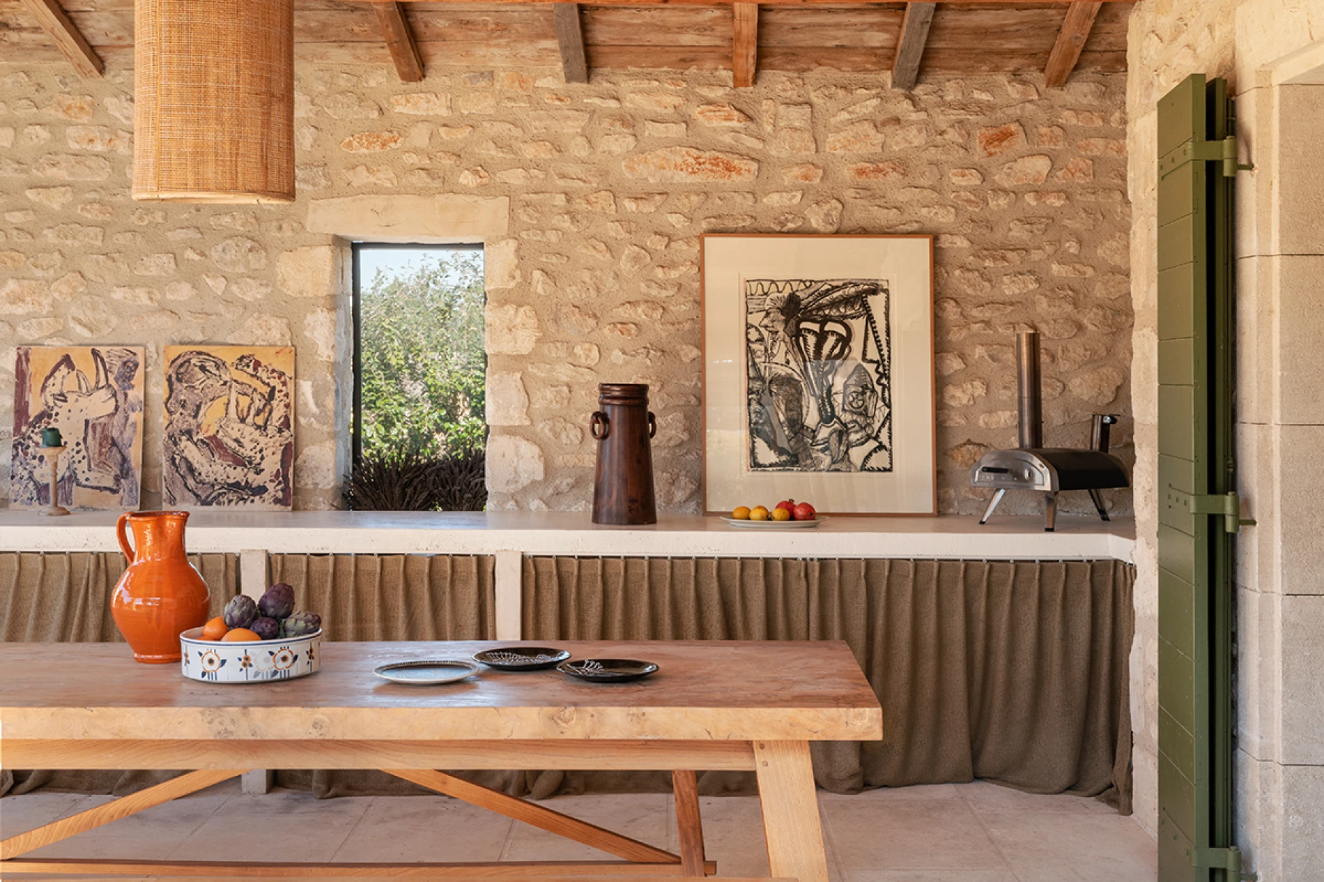 Cover tema Elle Decorationa podsjeća nas da Savršena Siesta može trajati cijelu godinu