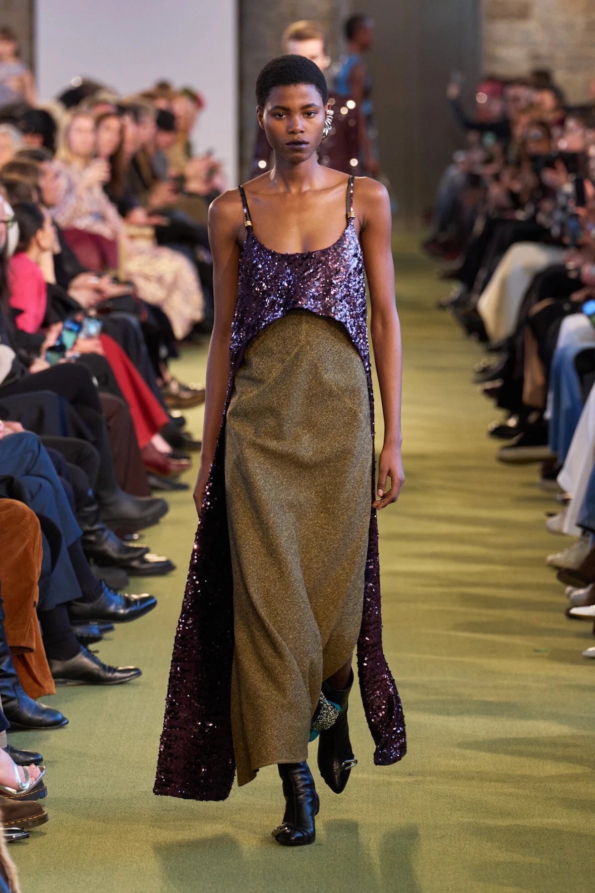 Veliki vodič kroz modne trendove koji će obilježiti jesen 2025.