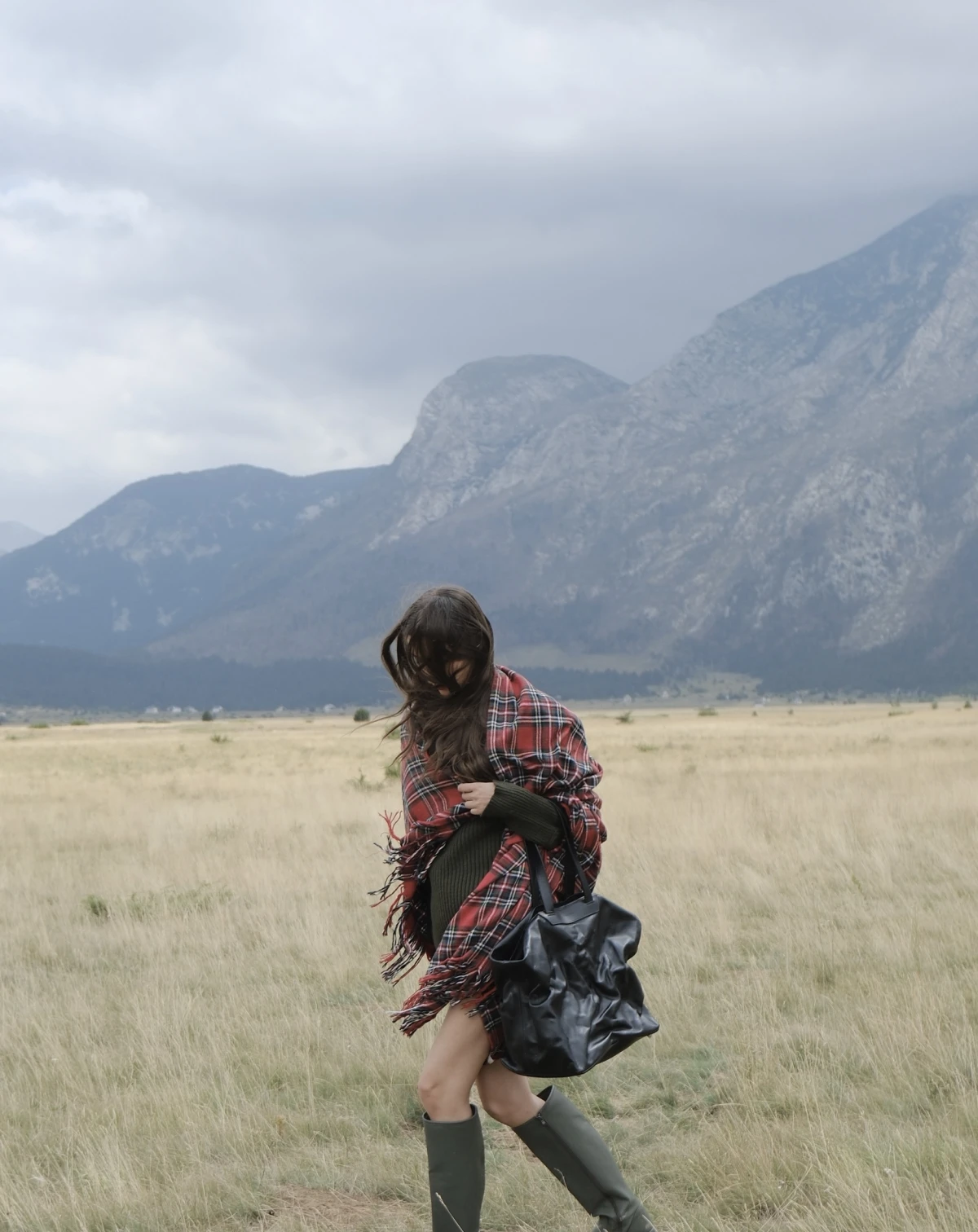 Hrvatski održivi brend RAW BAG ima odličnu novu torbu za jesen