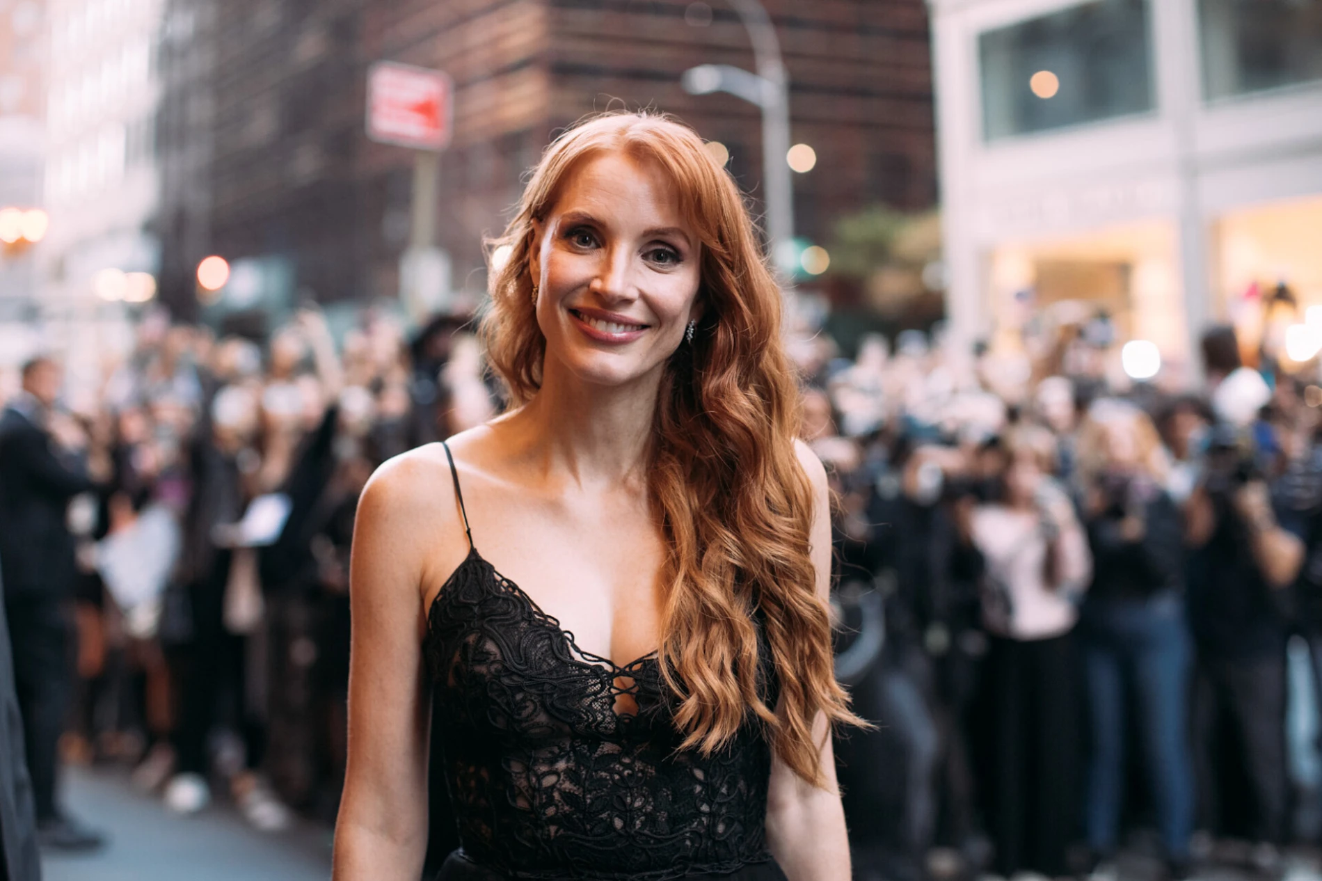Look dana: Jessica Chastain nas je oduševila u romantičnoj kombinaciji na Ralph Lauren reviji