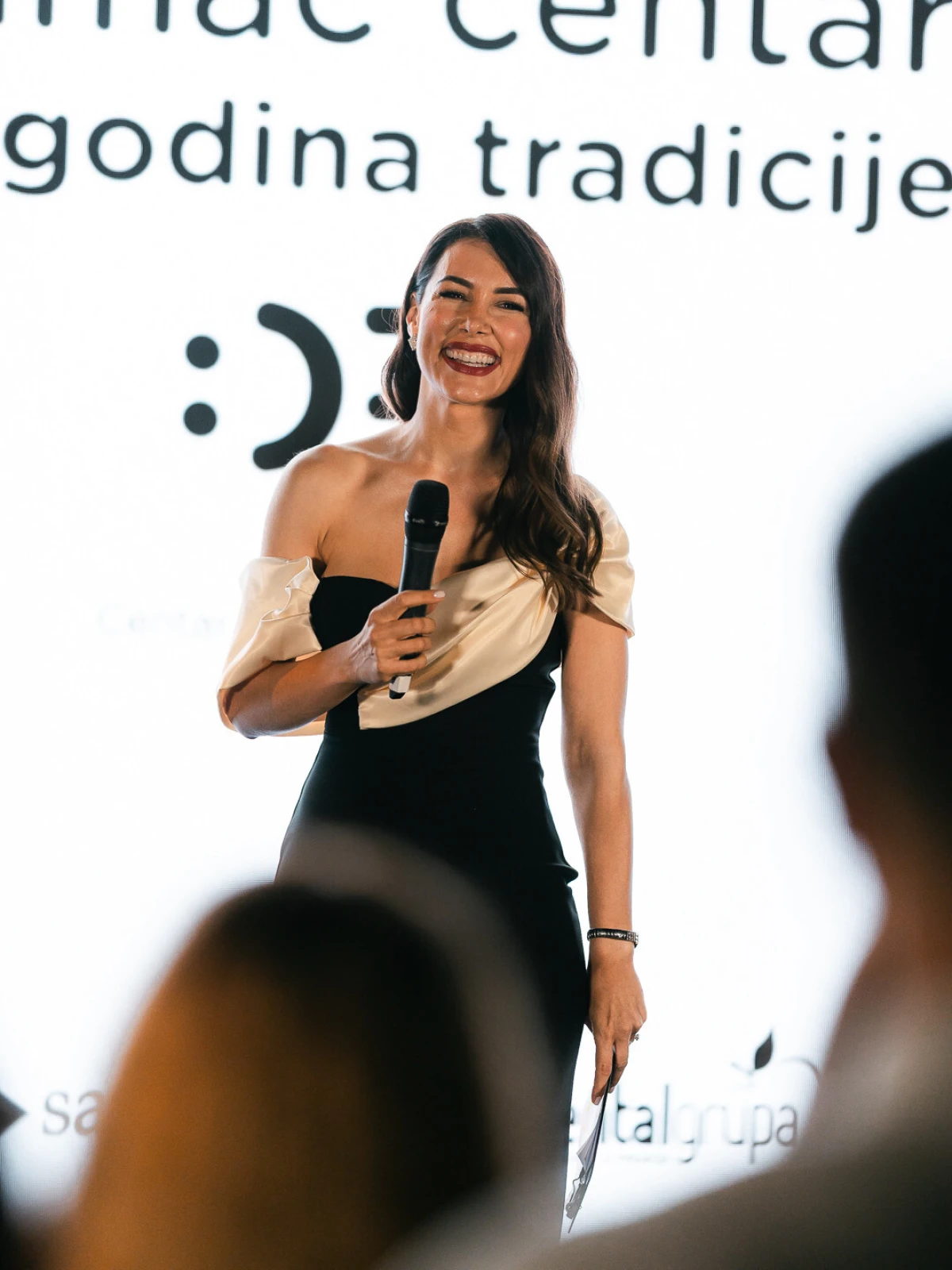 Pogledajte tko je sve zablistao na glamuroznoj Štimac White Pearl gali!