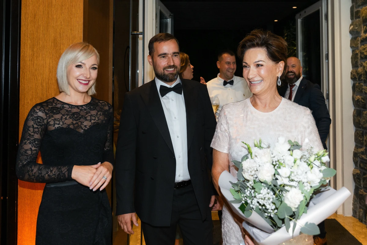 Pogledajte tko je sve zablistao na glamuroznoj Štimac White Pearl gali!