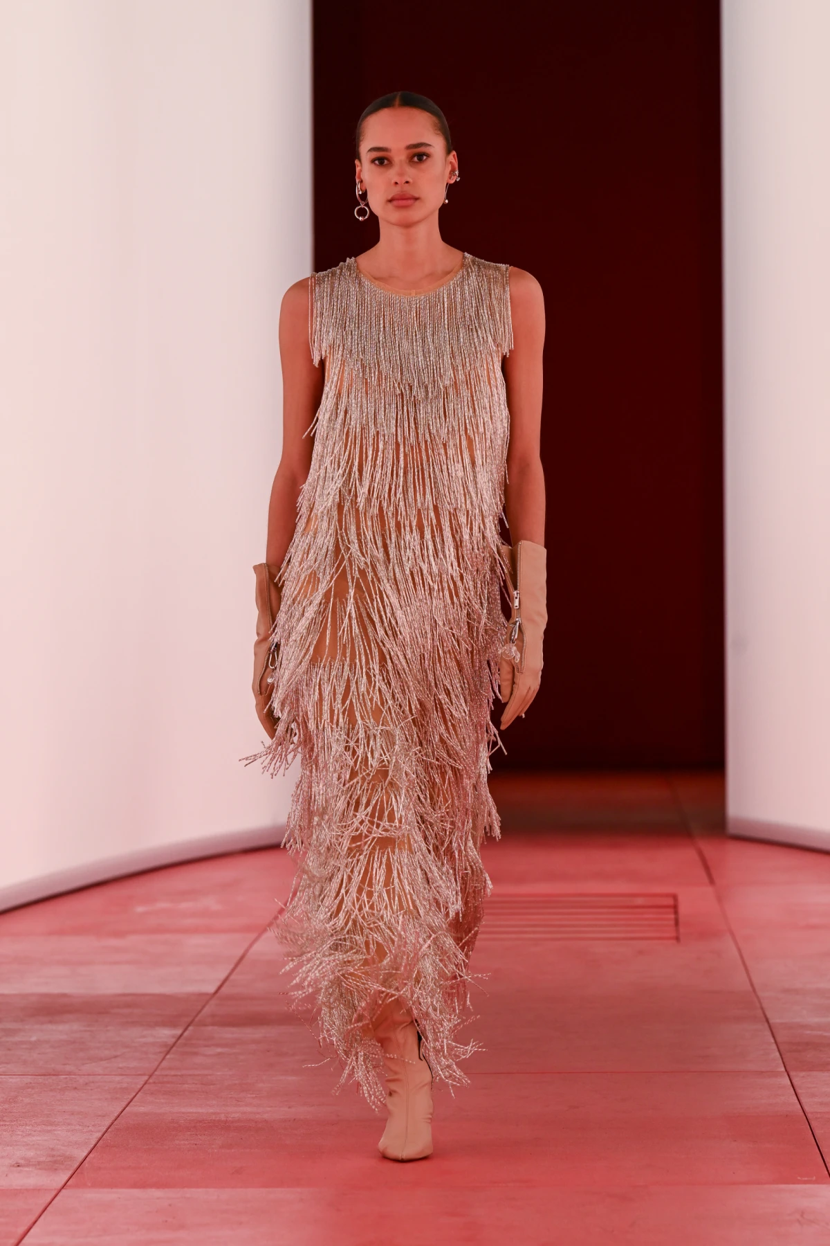 Romeo Beckham, Alex Consani i Lola Young oduševili na modnoj pisti H&amp;M&amp;180 revije