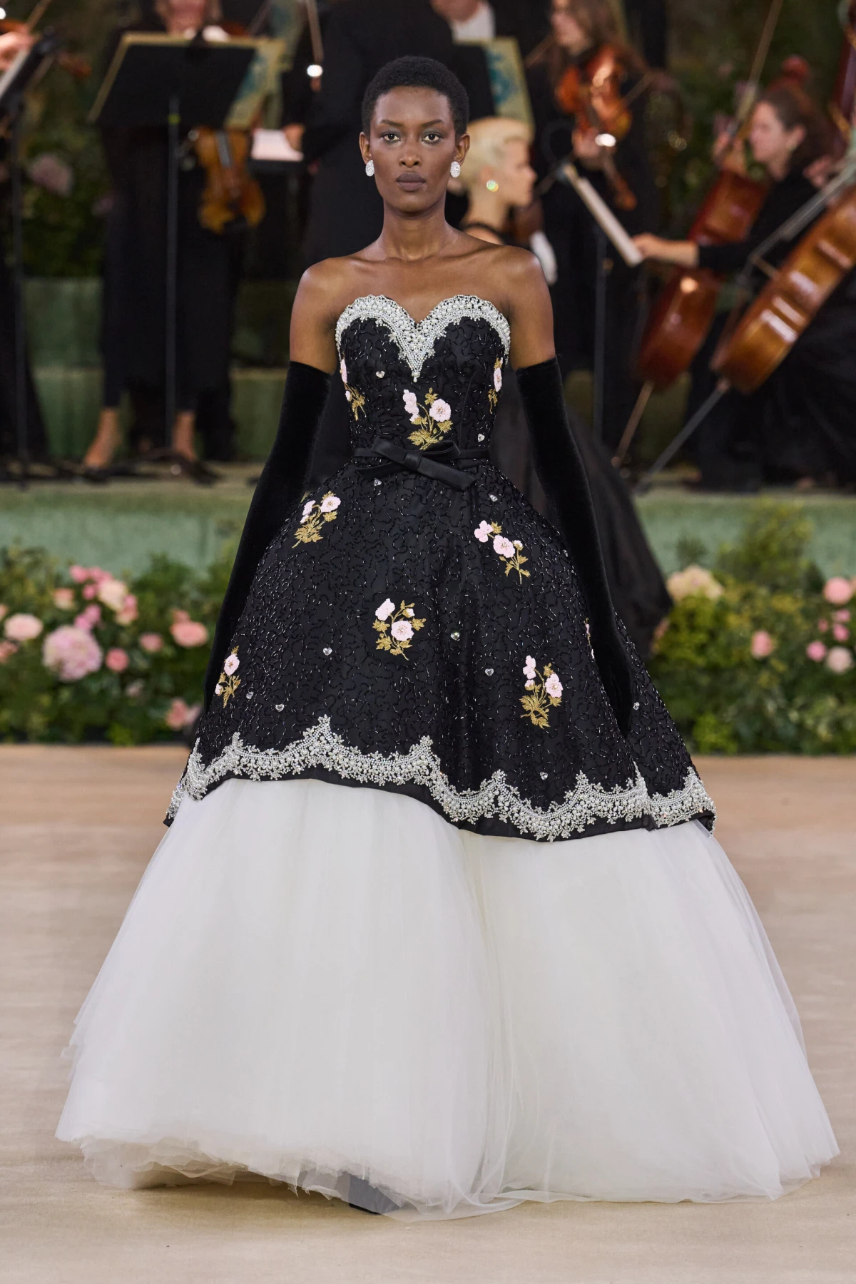 Kako se Richard Quinn približio statusu glavnog britanskog couturiera?