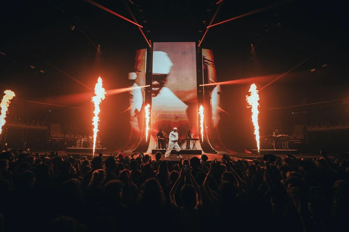 Superstar slavi 50 godina: adidas arena u Parizu pretvorila se u svjetsku glazbenu pozornicu