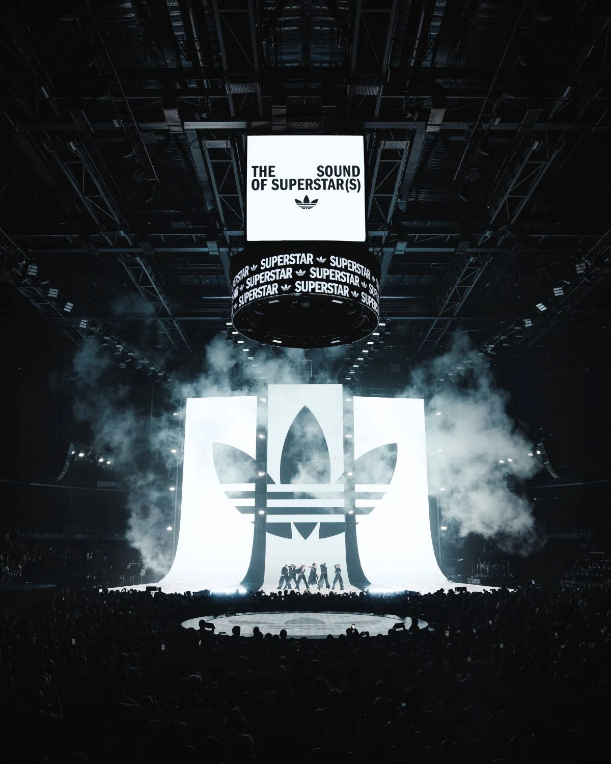 Superstar slavi 50 godina: adidas arena u Parizu pretvorila se u svjetsku glazbenu pozornicu