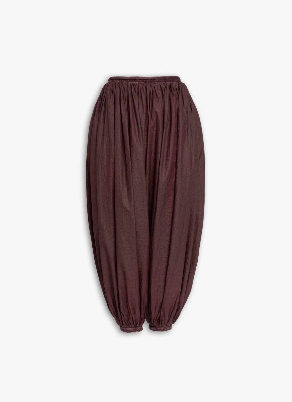 Balon hlače od svile i šifona romantičan su zaokret omiljenom modelu