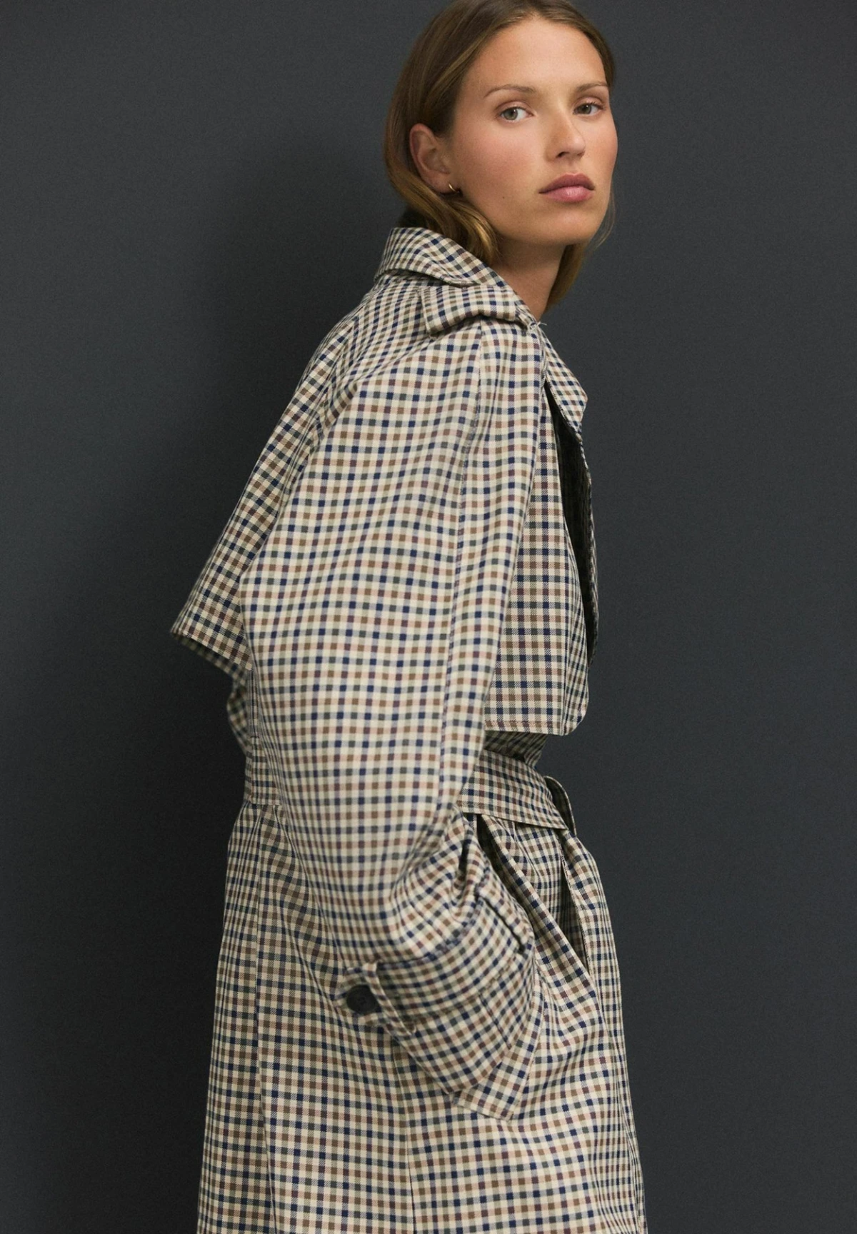 Elle Wishlist: Ovaj karirani baloner savršen je za kišne dane