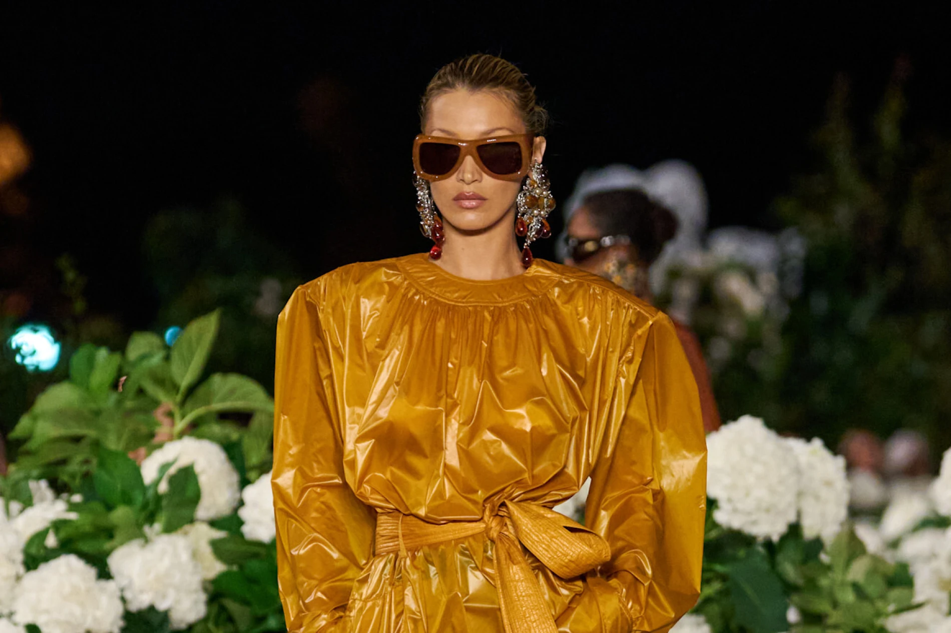 Bella Hadid se vratila na piste Tjedna mode u Parizu