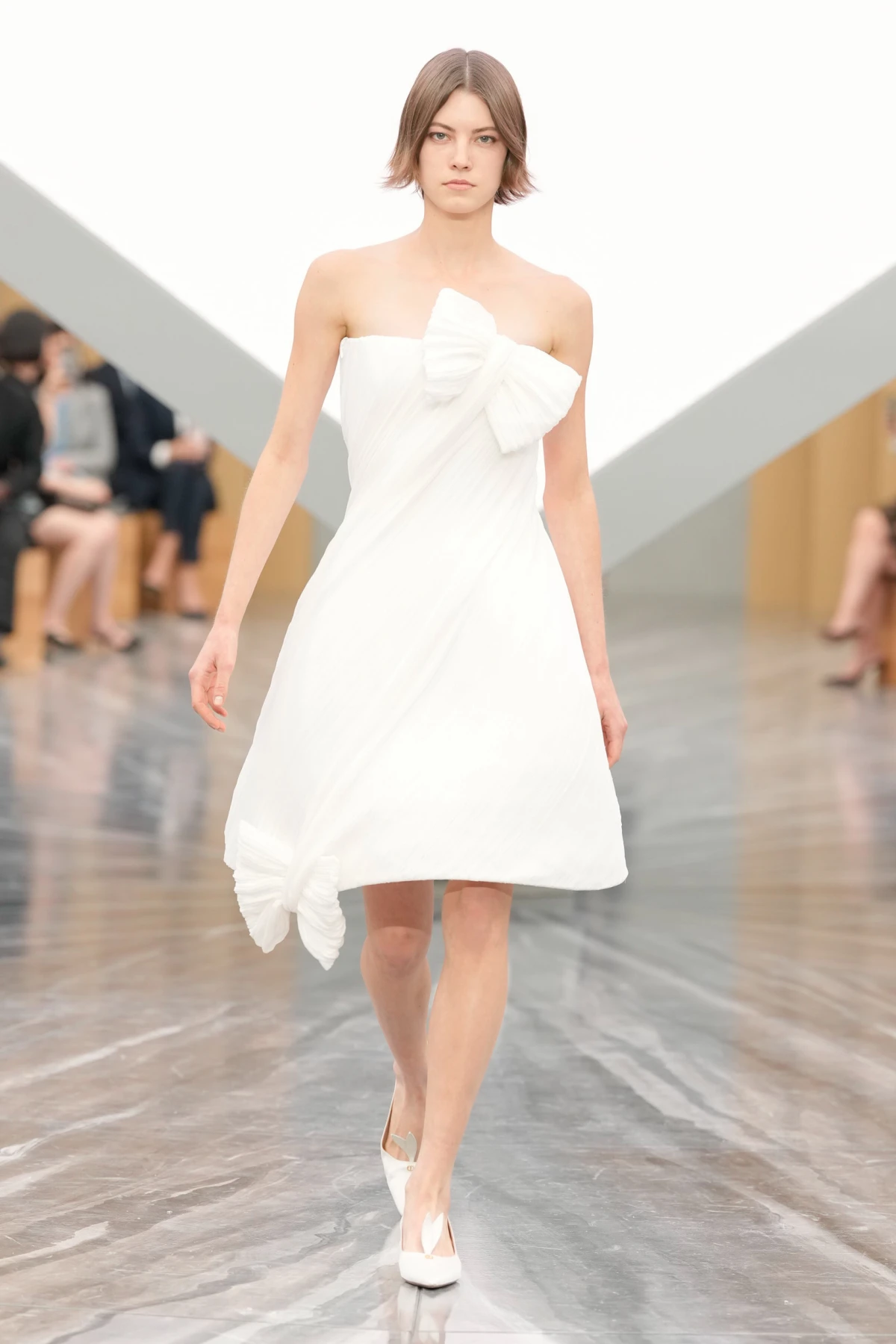 Pogledajte prvu žensku kolekciju Jonathana Andersona za Dior