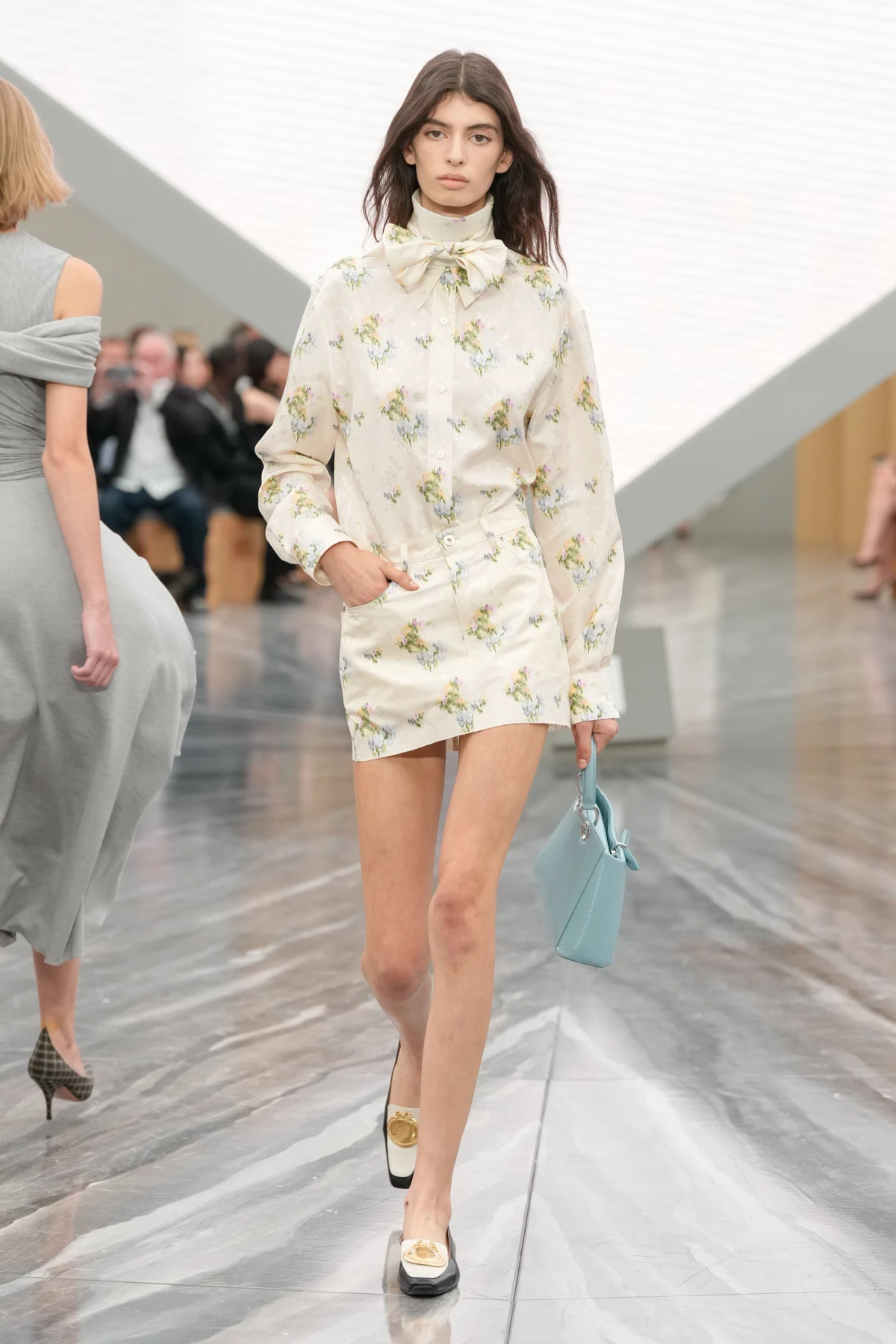 Pogledajte prvu žensku kolekciju Jonathana Andersona za Dior