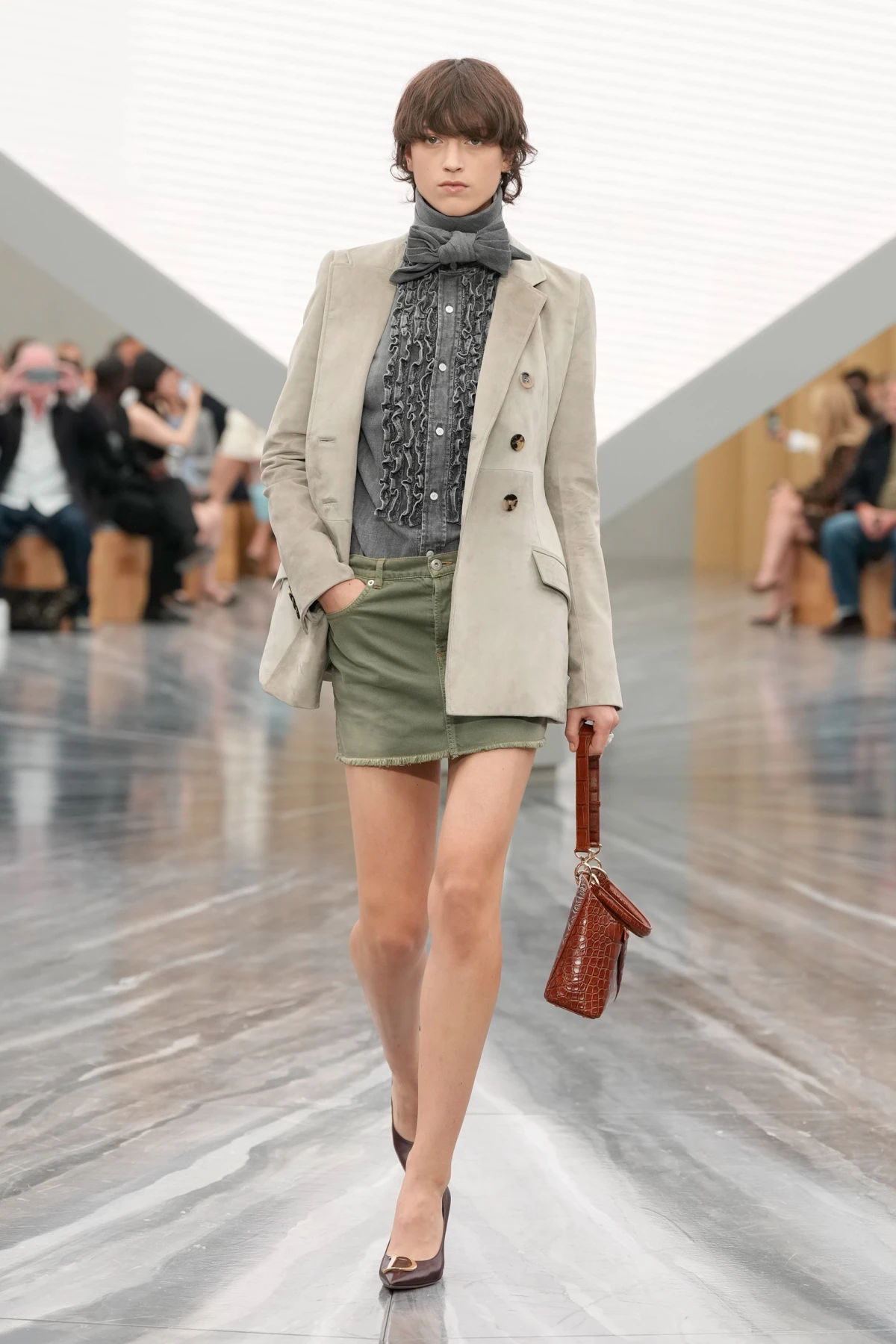 Pogledajte prvu žensku kolekciju Jonathana Andersona za Dior