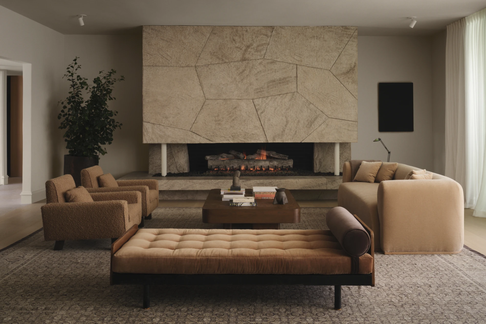 Definitivno se možemo zamisliti kako jesen provodimo uz ovaj luksuzni kamin na Beverly Hillsu