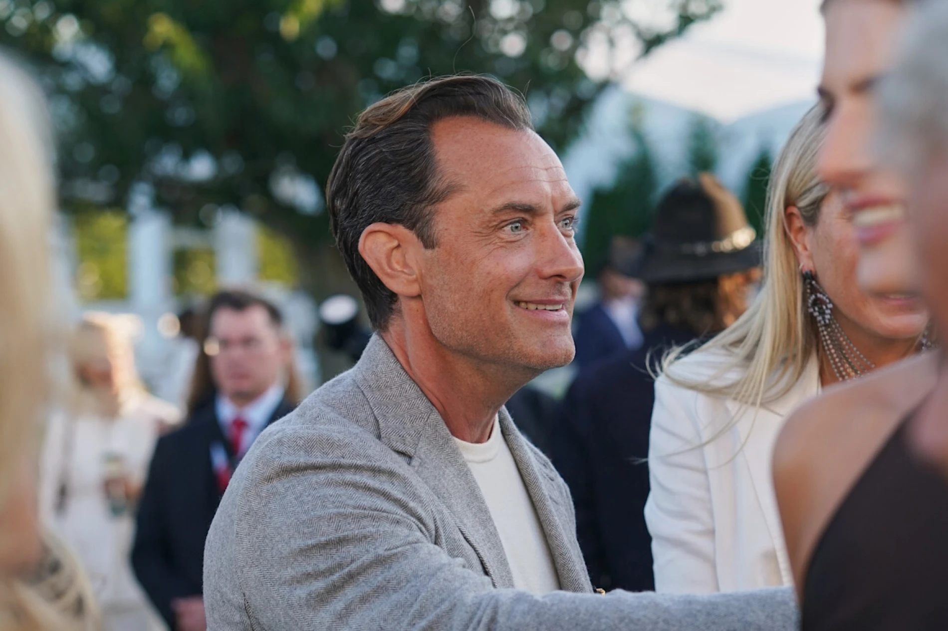 Jude Law ponovno osvaja ekrane: 5 iznenađujućih činjenica koje možda niste znali o glumcu