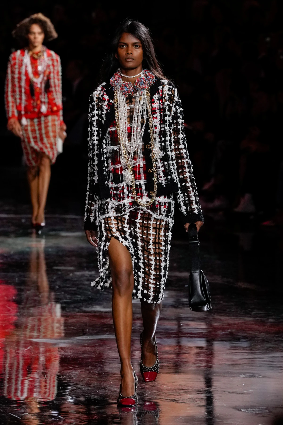 Matthieu Blazy u svojoj prvoj Chanel kolekciji balansira suvremeno i bezvremensko