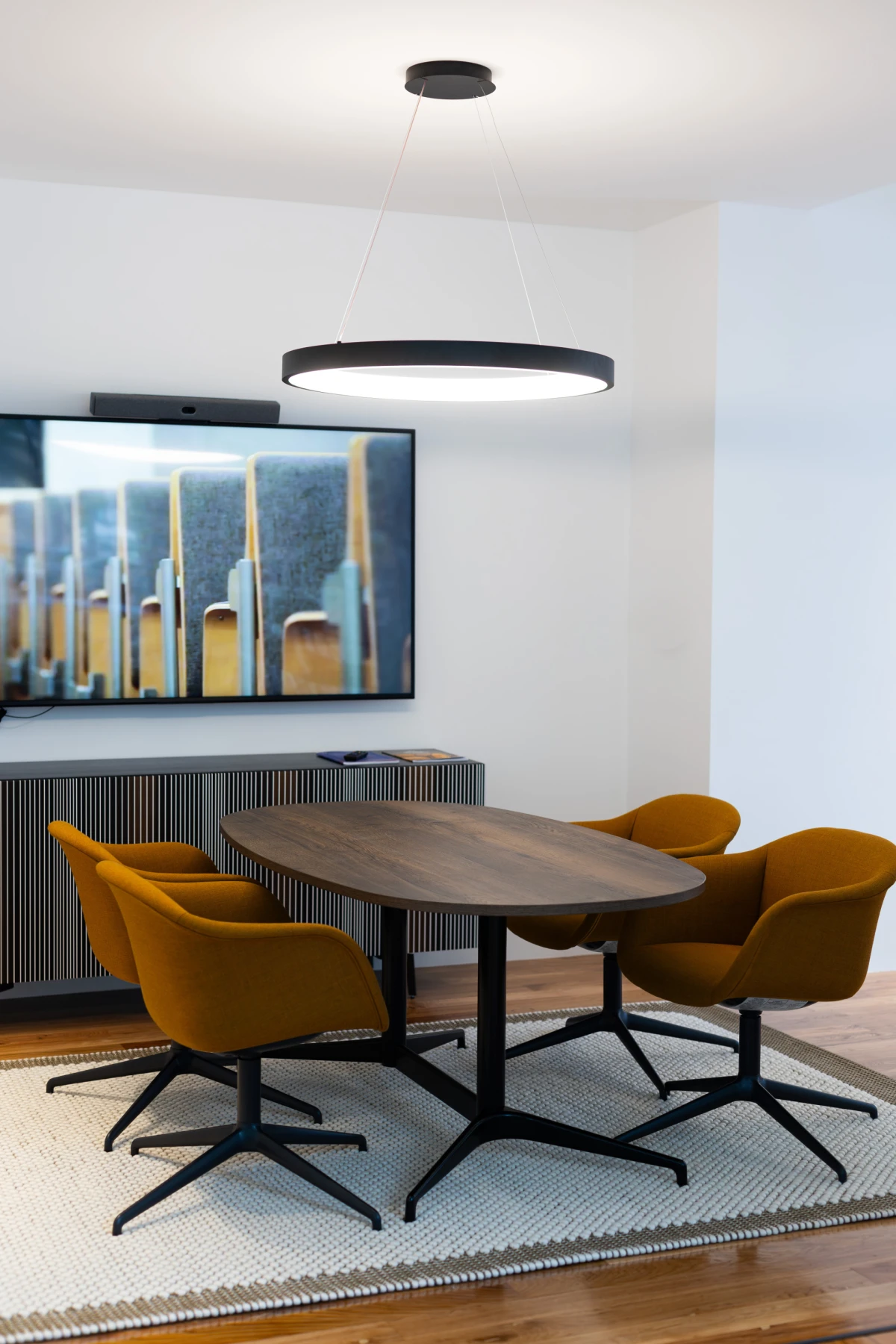 Posjetili smo novi MillerKnoll showroom u Zagrebu - prostor koji nas je oduševio dizajnom i inspiracijom