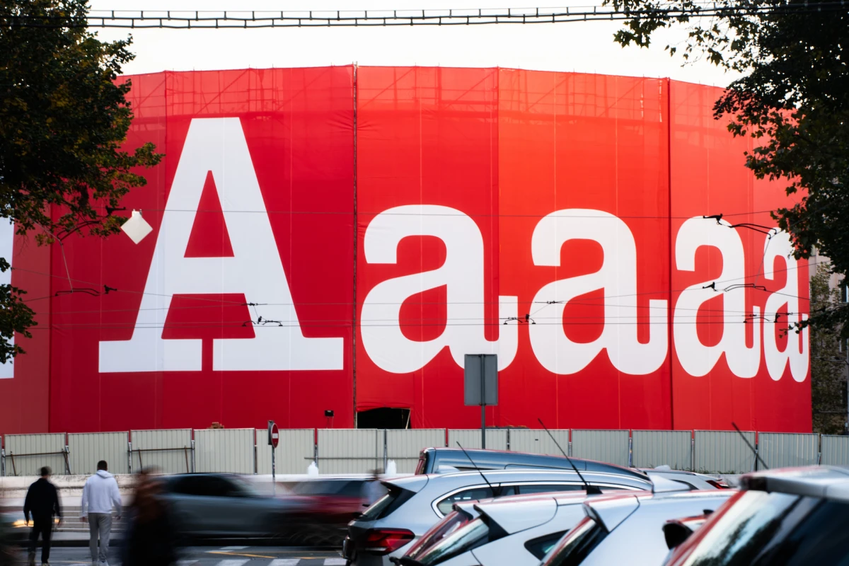 Nora Turato o svom prvom umjetničkom radu u Hrvatskoj koji vam ne može promaknuti