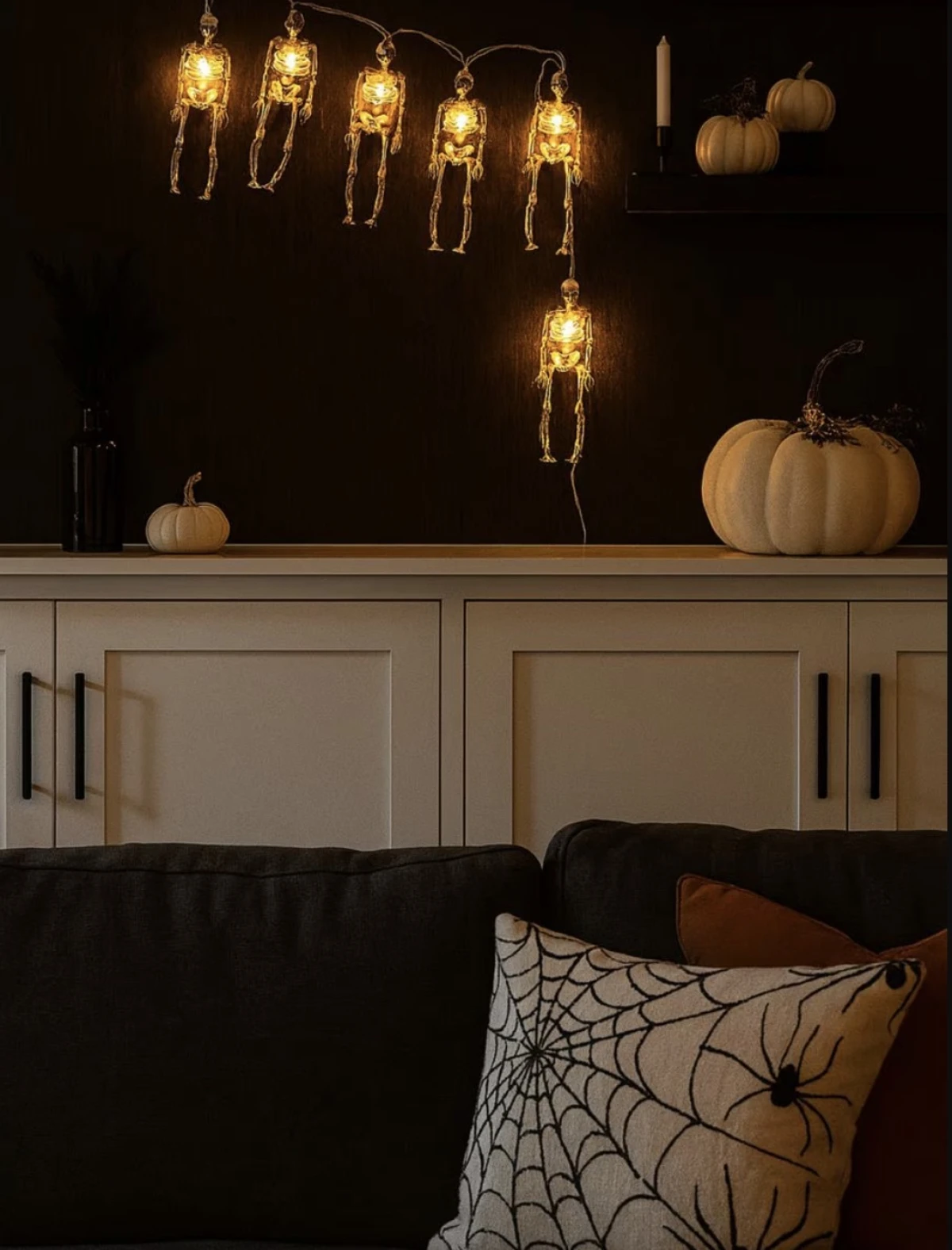 Spooky season: Donosimo 5 trikova kako dekorirati dom u Halloween stilu