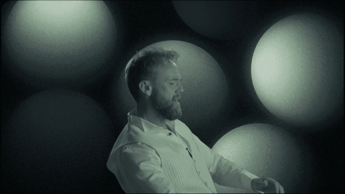 Saša Lozar – Novi singl „S nama sve počinje“ glazbeni pozdrav ljetu