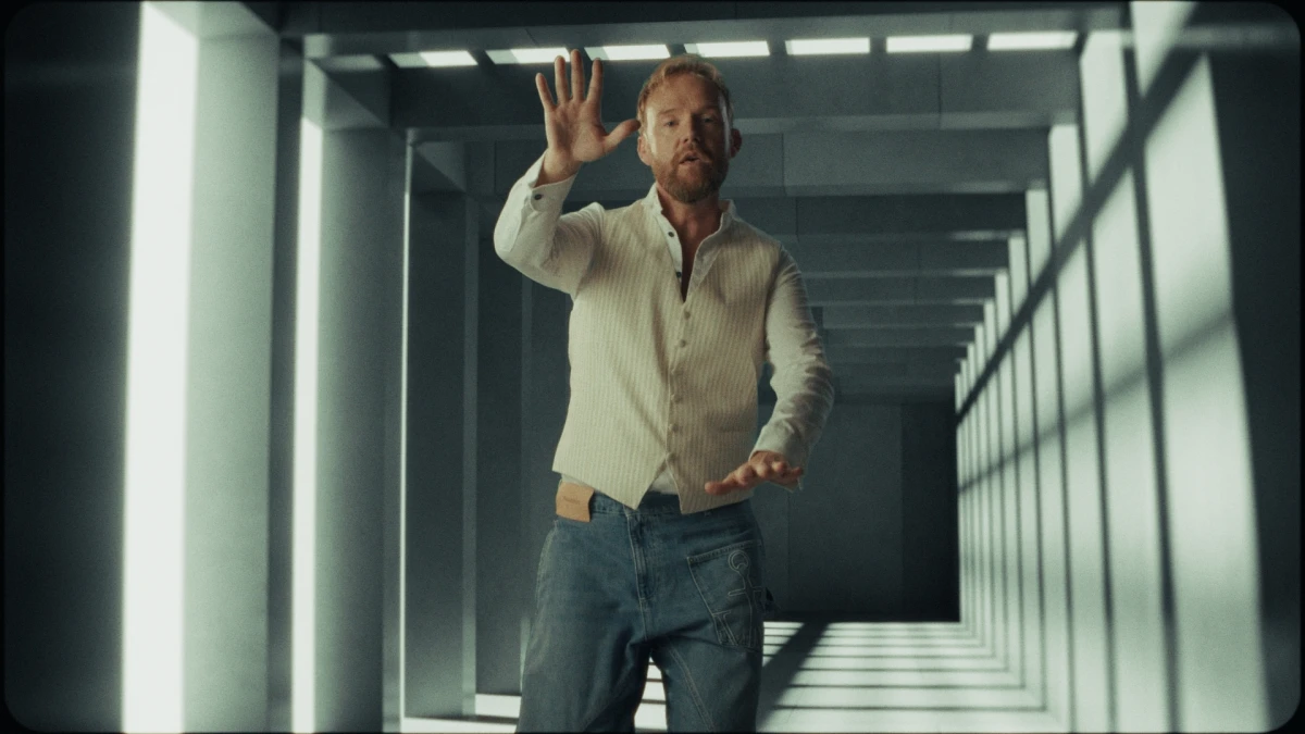 Saša Lozar – Novi singl „S nama sve počinje“ glazbeni pozdrav ljetu