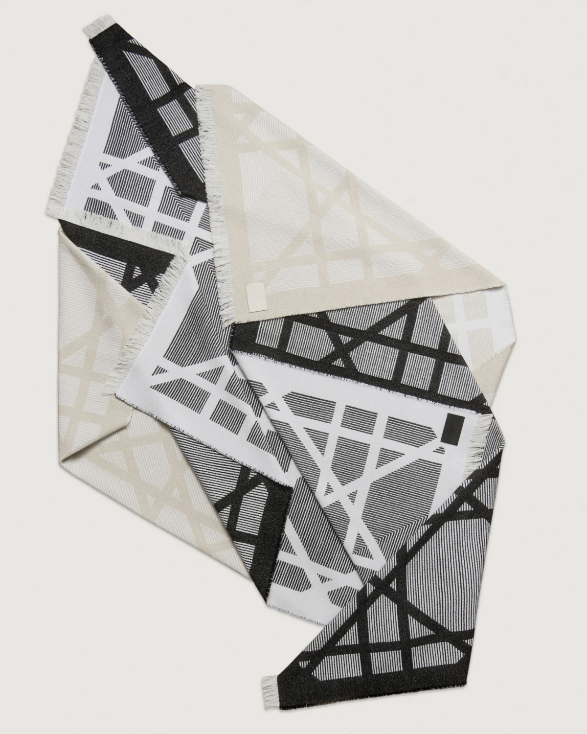 Cannage u novom ruhu: Nova kolekcija Dior Maison spaja nasljeđe i suvremeni dizajn