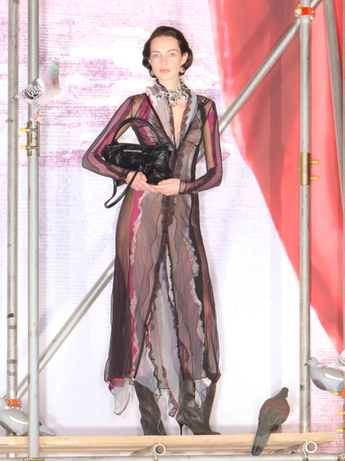 Glenn Martens za Elle: ''Sve što radim dolazi iz pronalaženja ljepote u neočekivanom''