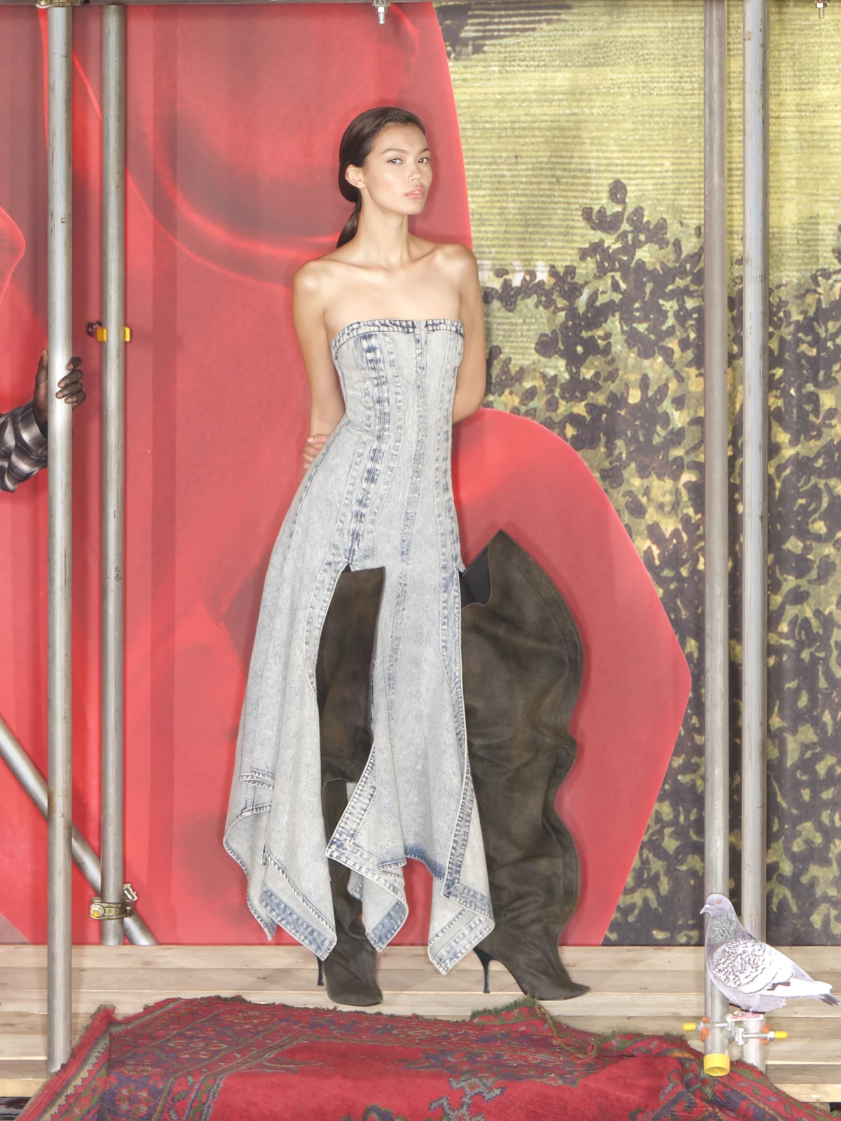 Donosimo sve lookove iz nove H&amp;M Glenn Martens kolekcije