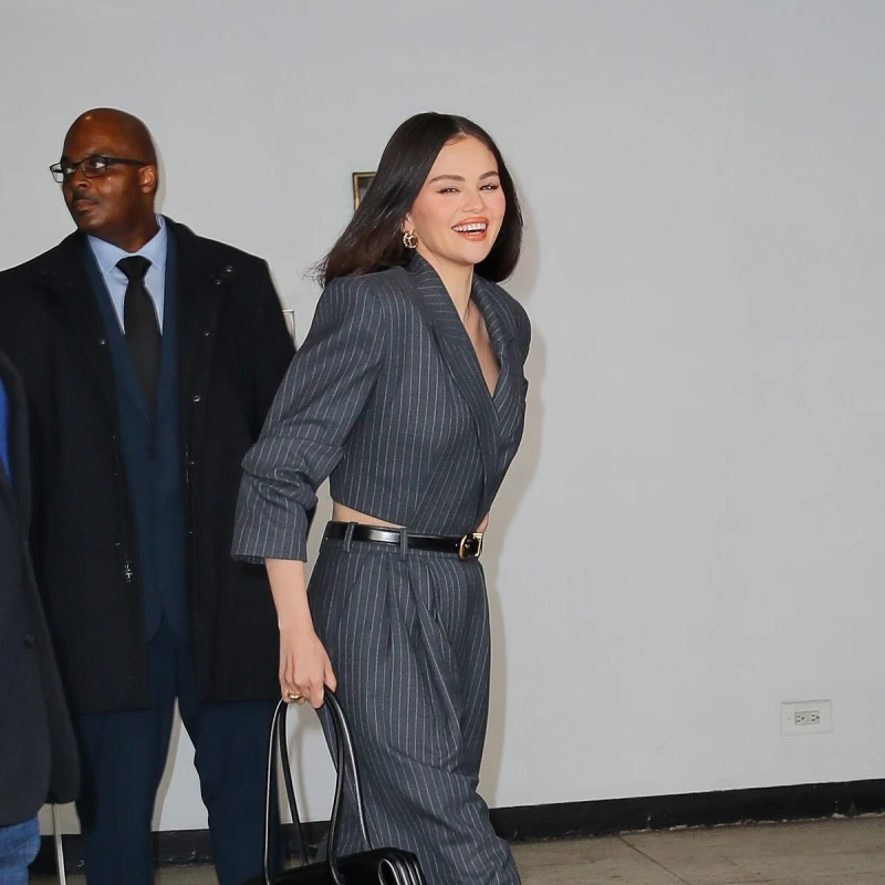 Steal the look: Selena Gomez obožava nositi zanimljiv modni komad ovog brenda